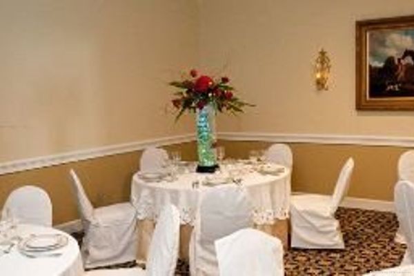 Merry Acres Inn (Albany)